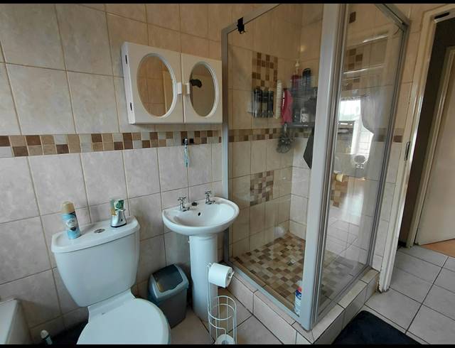 2 BEDROOM SECTIONAL TITLE FOR SALE IN SONNEVELD
